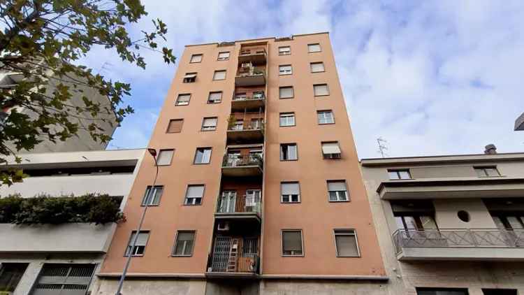 Appartamento in Via Lorenteggio, 30, Milano (MI)