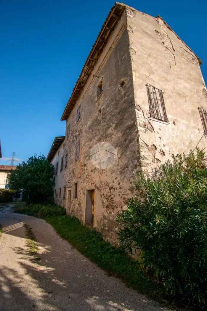 Casa colonica Strada tarsi 15, Monzambano