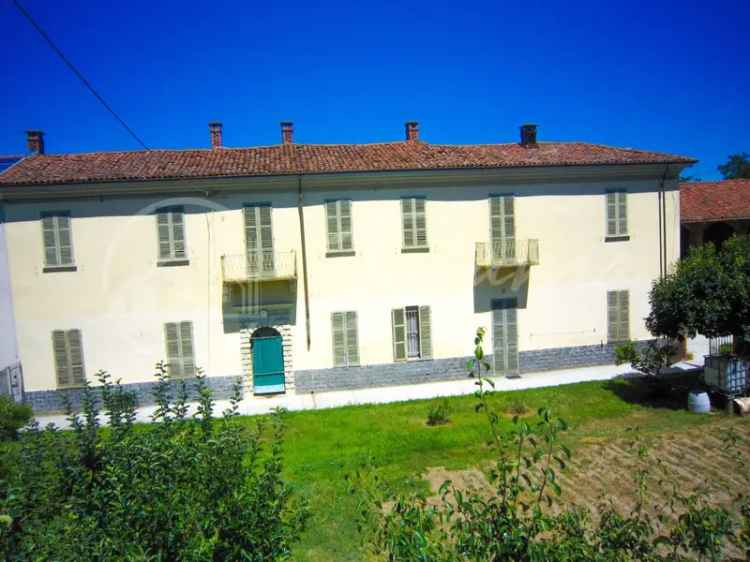 Villa unifamiliare piazza Cochis 1, Centro, Tigliole