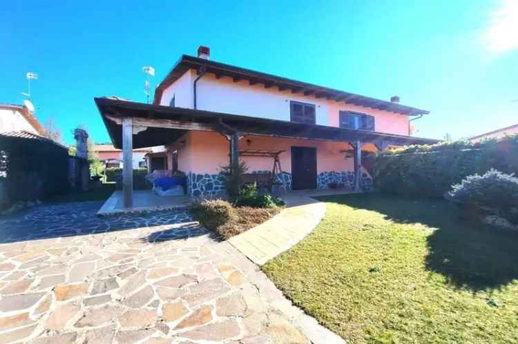 Villa in Santa Maria delle Macchie, Vinchiaturo, 3 locali, 2 bagni