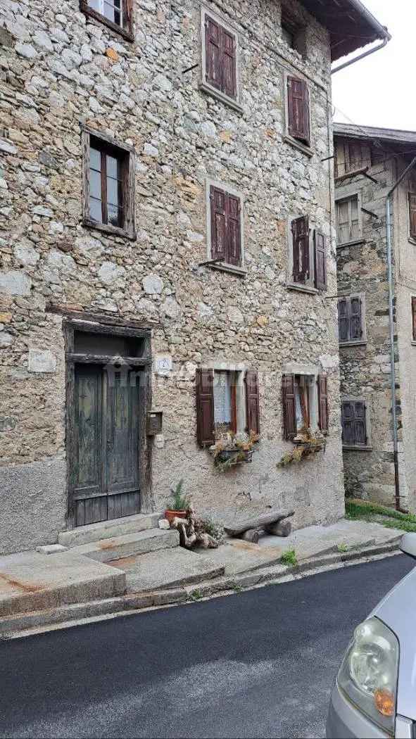 Terratetto unifamiliare via Liguria 4, Centro, Calalzo di Cadore