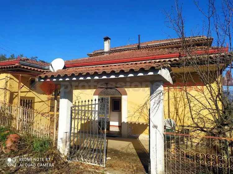 Casa Indipendente in vendita  a Torrice