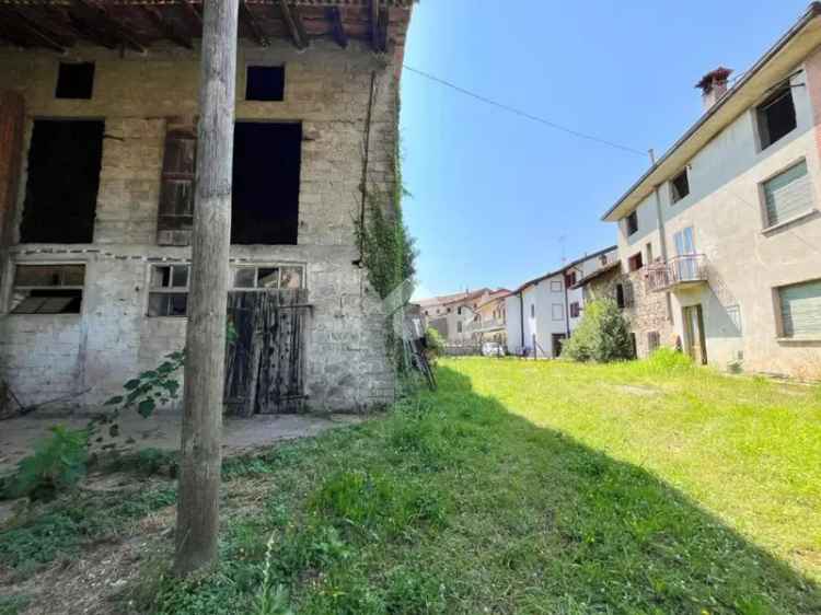 Terratetto unifamiliare piazza Bertoli 7, Centro, Mereto di Tomba