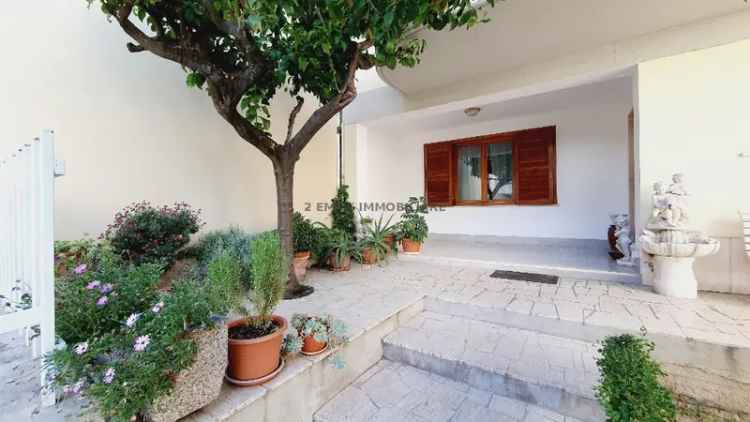 Villa a schiera in VIA DELLE BEGONIE, Ascoli Piceno, 10 locali, garage