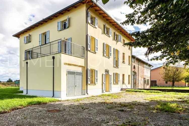 Villa bifamiliare, nuova, 387 m², Villa Motta, Cavezzo