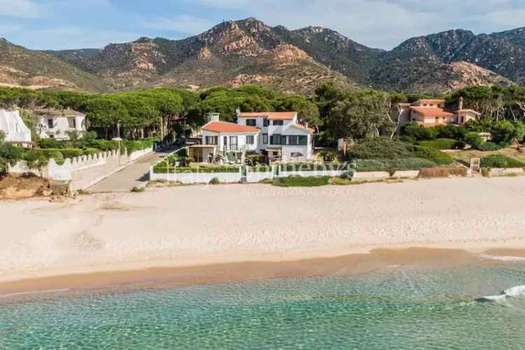 Villa sulla bellissima spiaggia di Santa Margherita di Pula