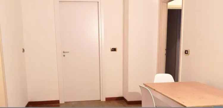 Viale Campania 29 - Room 2 - Single Use