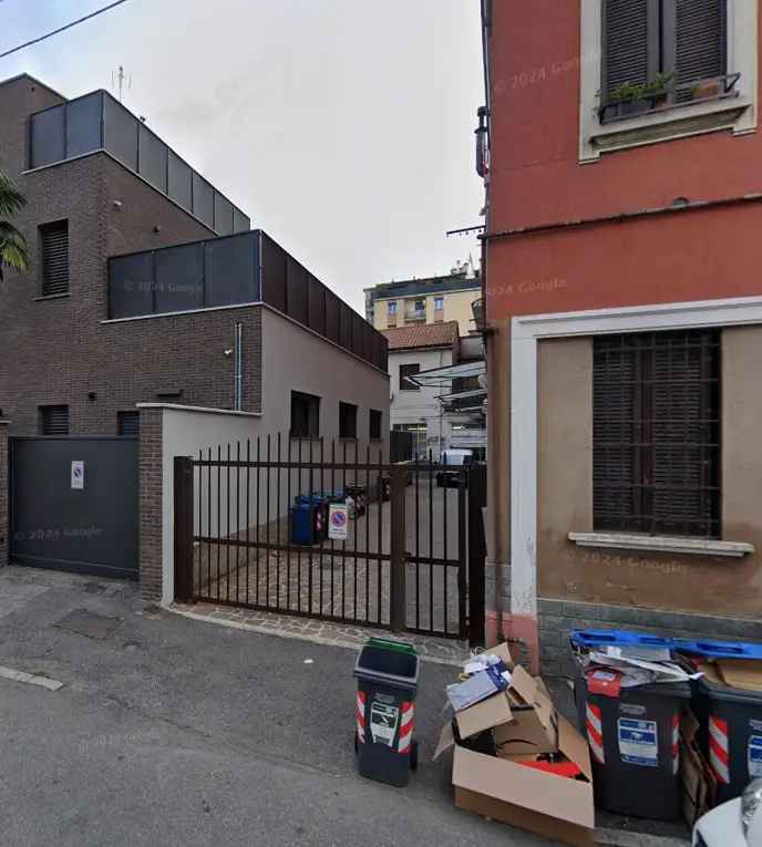 Bilocale con Balcone Cucina Separata e Cantina