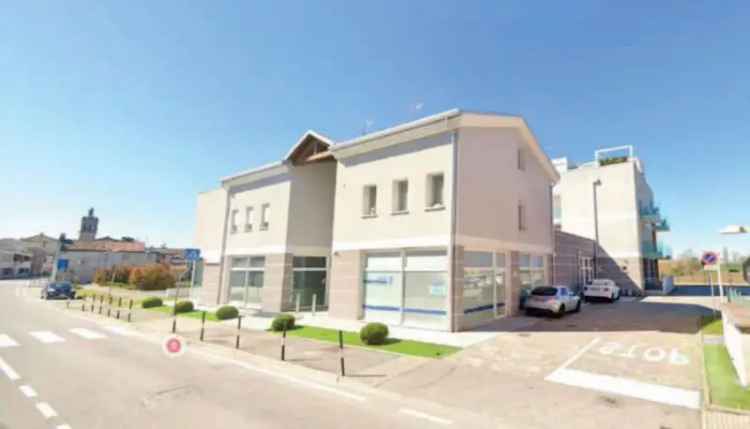 Appartamento in Via Vittorio Emanuele III, Codevigo, 5 locali, 117 m²