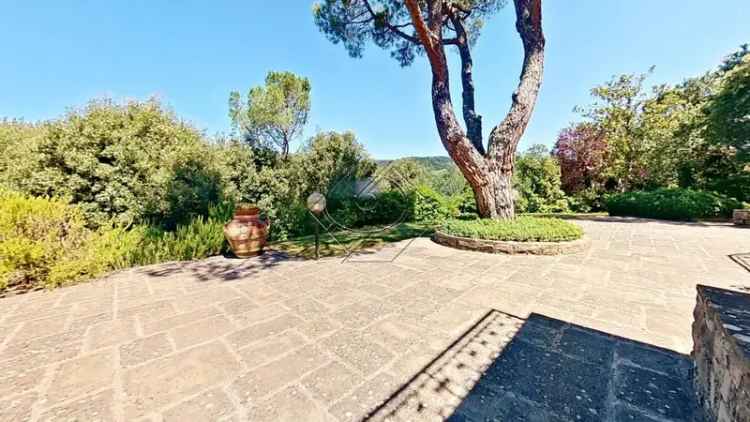 Villa plurifamiliare via 1 Maggio, Romola, San Casciano in Val di Pesa