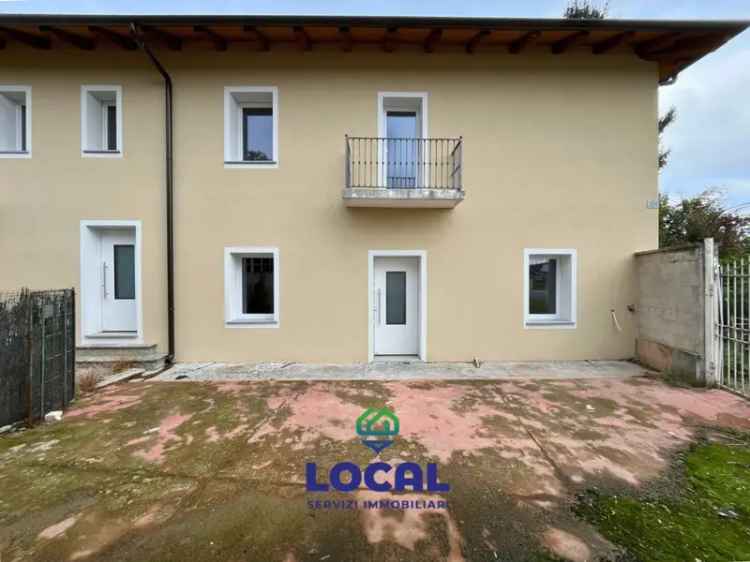 Villa a schiera in Via torino 306, Cuneo, 5 locali, 2 bagni, con box