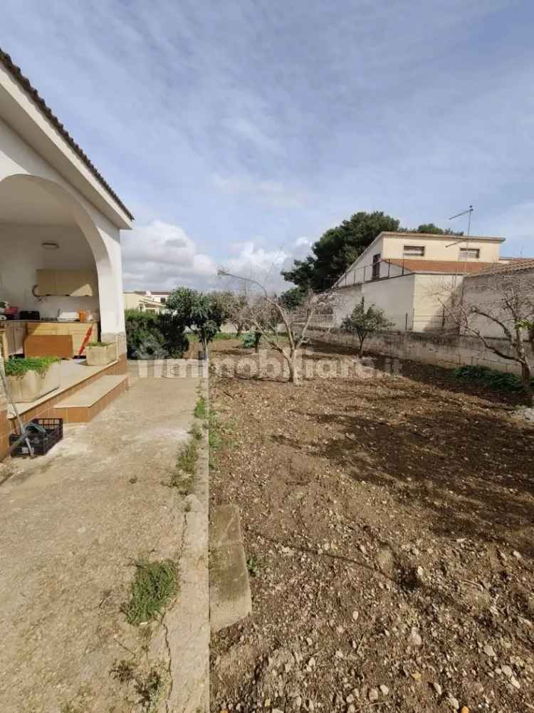 Villa unifamiliare via Fiordaliso traversa 1 6, San Vito - Carelli, Taranto