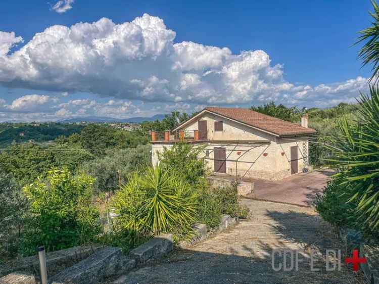 Villa unifamiliare via Farense, Casali, Poggio Nativo