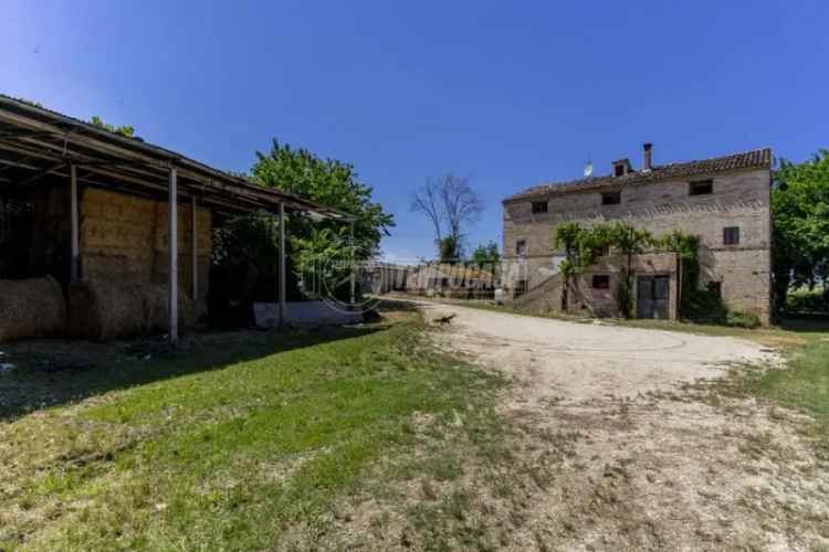 Casa colonica Contrada Cunicchio 2, Morrovalle