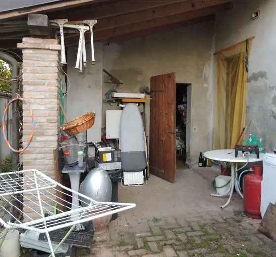 CASA SINGOLA SU DUE LIVELLI CON BOX E CANTINA