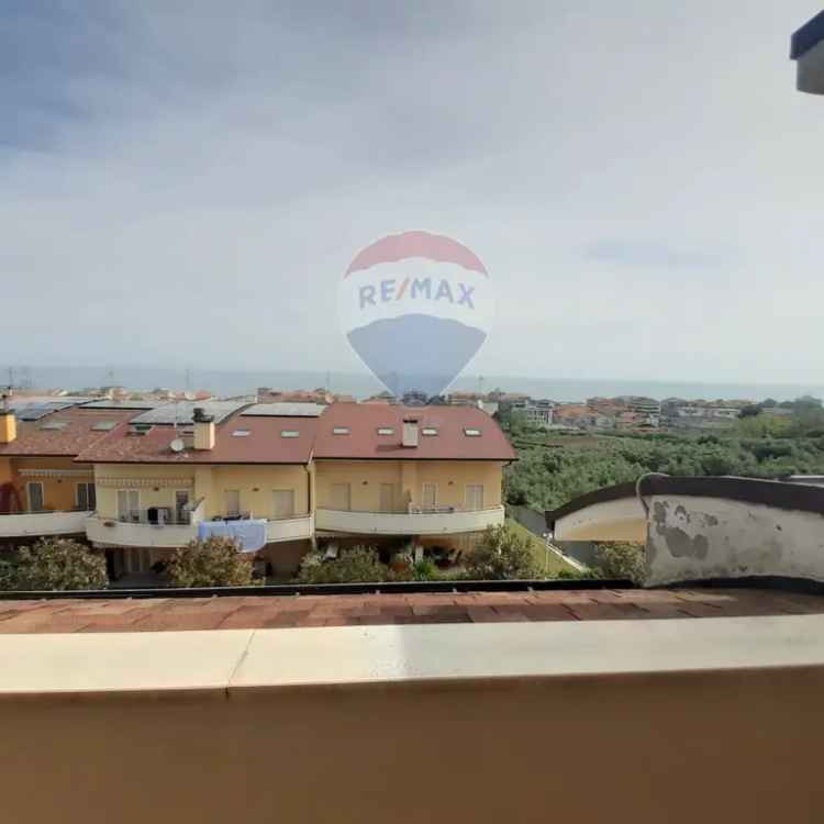 Villa a schiera in VIA ANTINORI, Francavilla al Mare, 7 locali, 133 m²