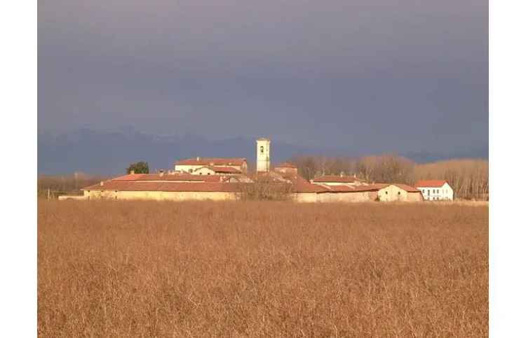 Villa in vendita a Bellinzago Novarese, Via Dulzago 99