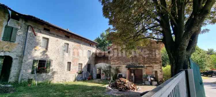 Rustico Strada Cozzano, Quinzano, Langhirano