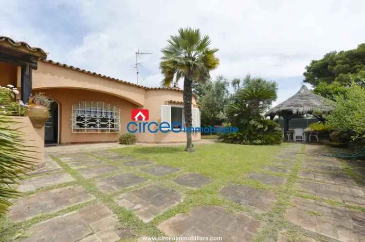 Villa bifamiliare via Terracina, Centro, San Felice Circeo