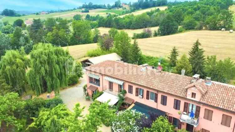 Cascina Strada Valmorone, Madonna di Viatosto, Asti