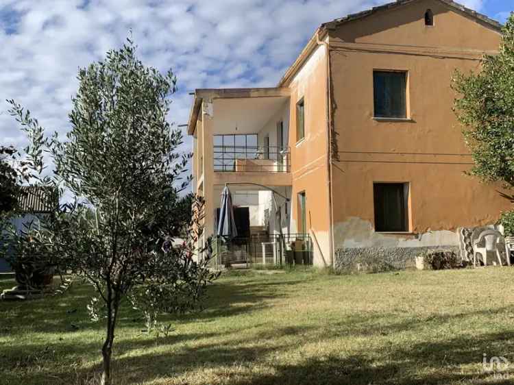 Vendita rustico 5 locali di 144 m² in Giulianova (64021) - 107101 - iad