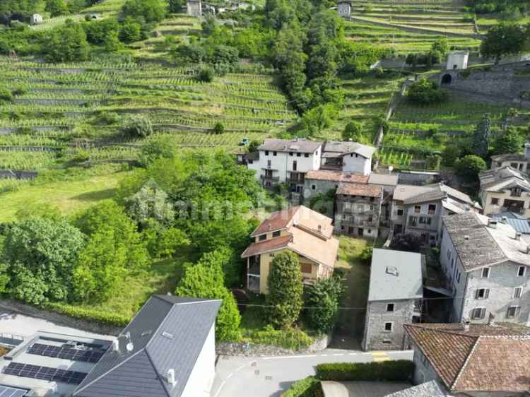 Villa unifamiliare via Bombolasca, Centro, Traona