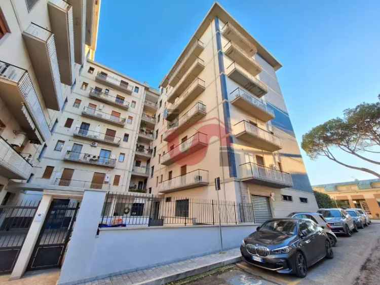 Appartamento in Via Perinetto, Benevento, 7 locali, 2 bagni, 201 m²