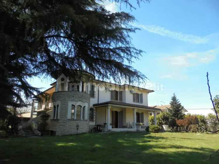 Villa unifamiliare via Attilio Boldori, Semicentro, Crema