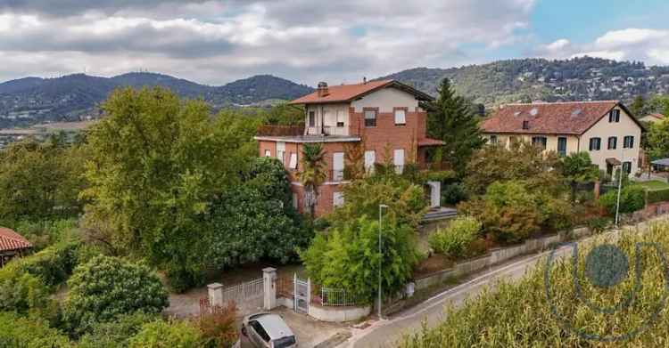 Villa singola in Via Podio, Pino Torinese, 10 locali, 3 bagni, 323 m²