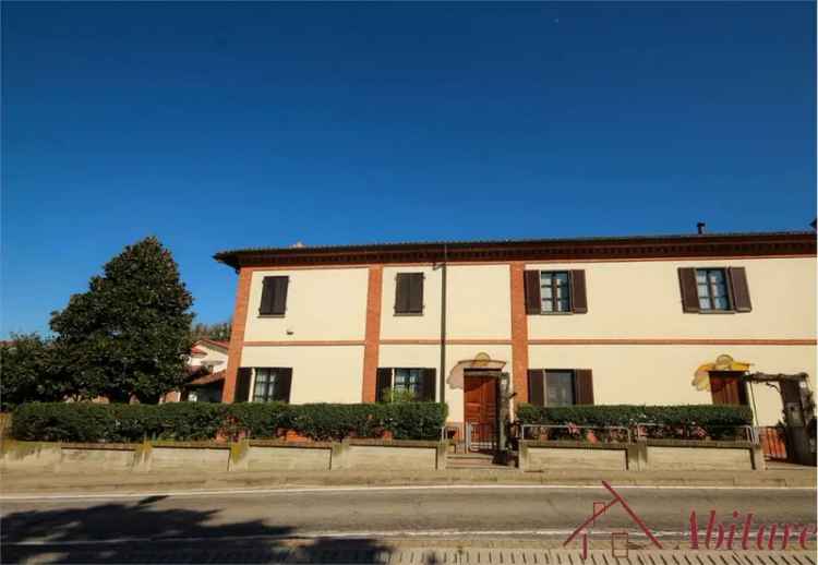 Villa in VIALE CHERASCA 39, Alba, 8 locali, 2 bagni, giardino privato