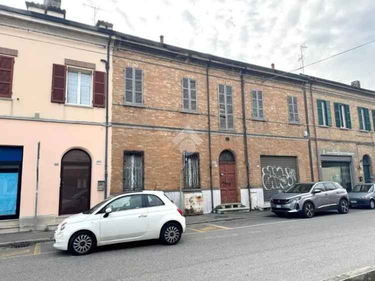 Terratetto plurifamiliare Circonvallazione San Gaetanino 221, Centro Storico, Ravenna