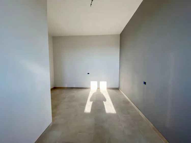 Attico nuovo, 150 m², Farnesiana, Piacenza