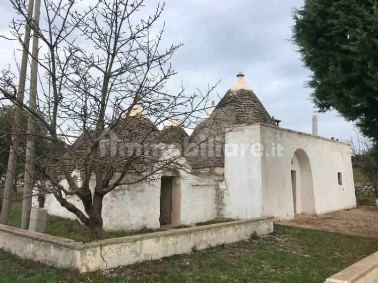 Trullo Martellotti, Campanile, Fumarola, Cavalleriza, Ostuni