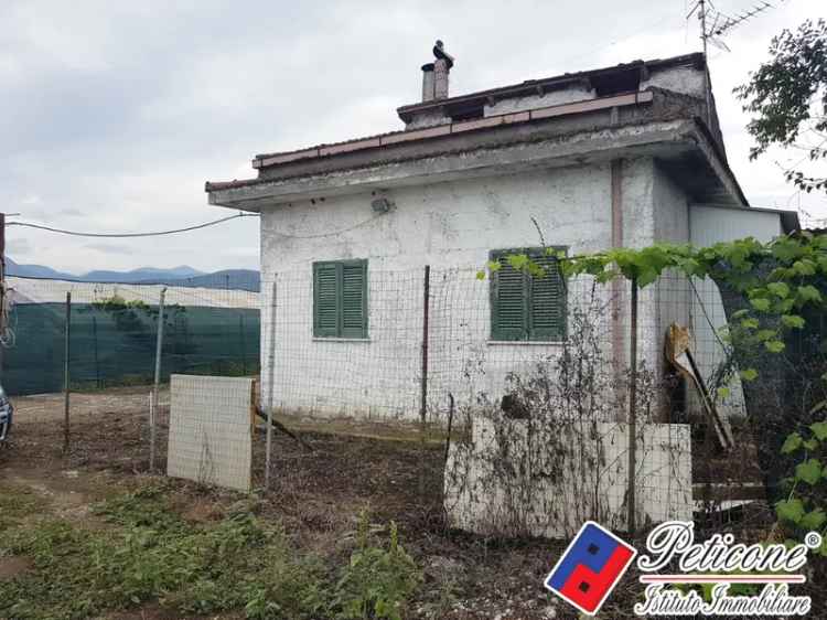 Villa in Via Capocroce, Fondi, 3 locali, 1 bagno, giardino privato