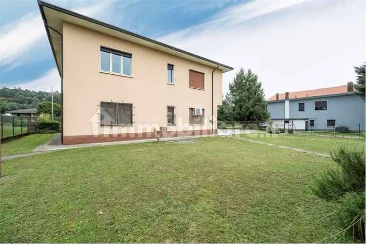 Villa unifamiliare via Provinciale , 35, Centro, Mornago