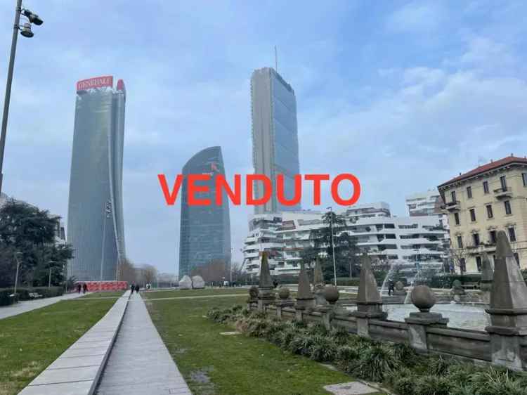 Appartamento in Via Vegezio , 12, Milano (MI)