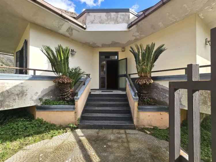 Villa in Via Cavour 16, Rocchetta e Croce, 5 locali, 2 bagni, 178 m²