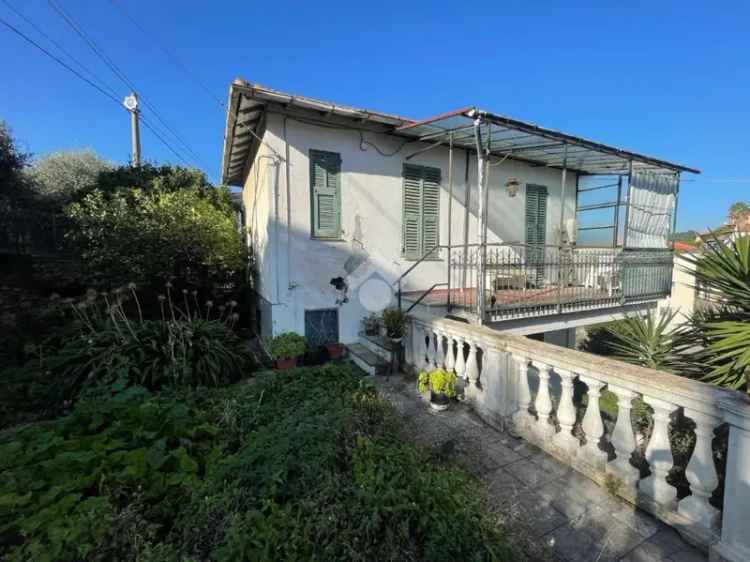 Villa plurifamiliare via Catocce 23, Oneglia, Imperia