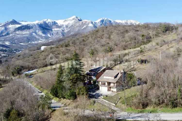 Villa unifamiliare Strada Provinciale Sarnano-Sassotetto-Bolognola, Centro, Sarnano