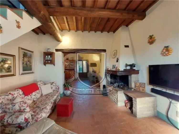 Villa terratetto in MONTERIGGIONI, Monteriggioni, 6 locali, 1 bagno