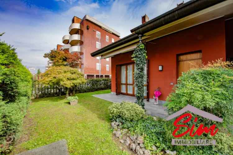 Villa a schiera in Via Galileo Ferraris sn, Novara, 5 locali, 3 bagni