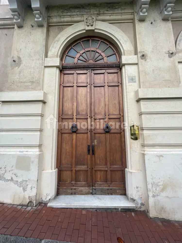 Quadrilocale piazza Cristoforo Bonavino 4, Pegli, Genova