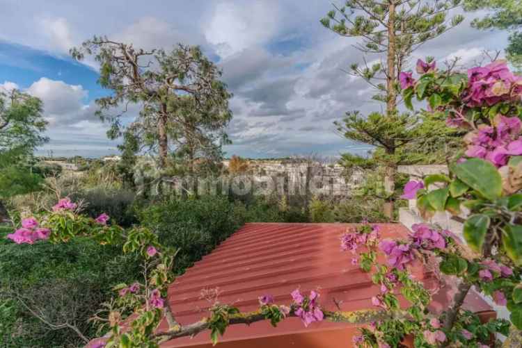 Villa unifamiliare via San Vito, Centro, Polignano a Mare