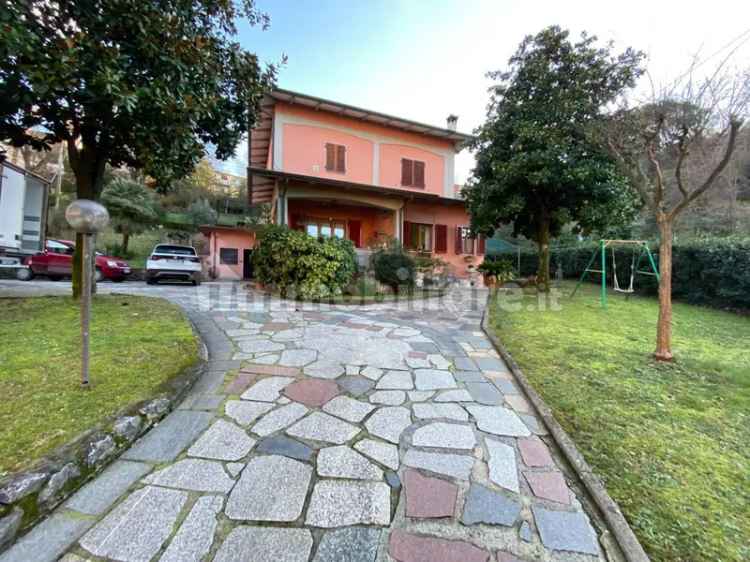 Villa unifamiliare via Codena 17B, Centro, Carrara