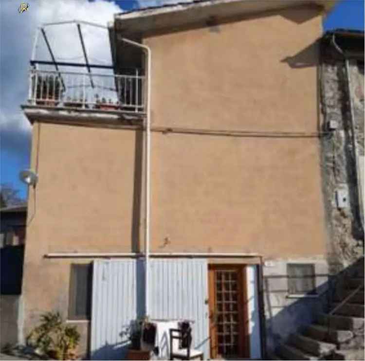 Casa indipendente all'asta via Vignarelle 05020, 46, Montecchio