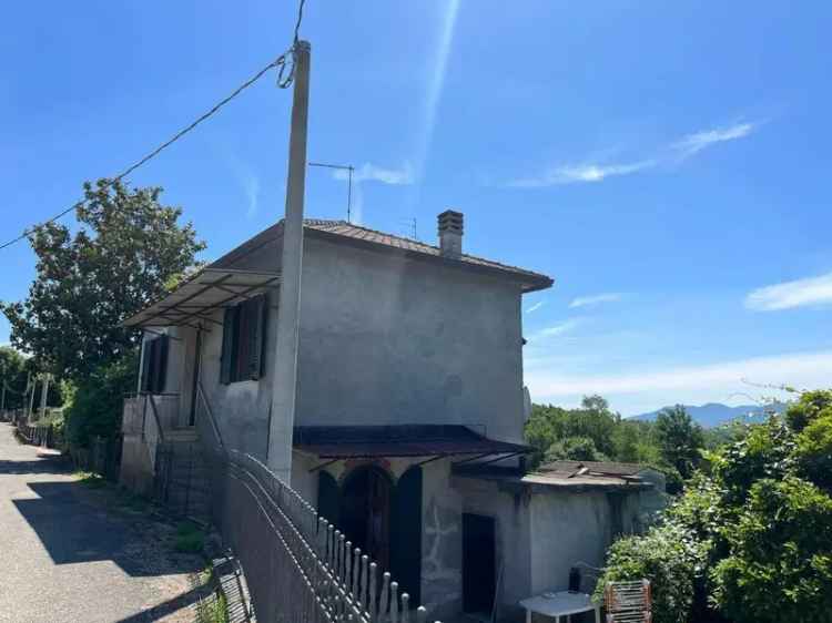 Casa indipendente Patrica con terreno