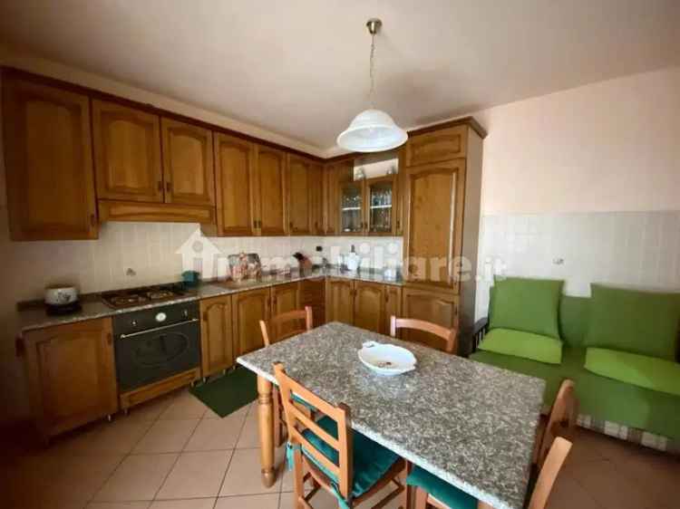 Villa unifamiliare 200 m², Garbagna Novarese