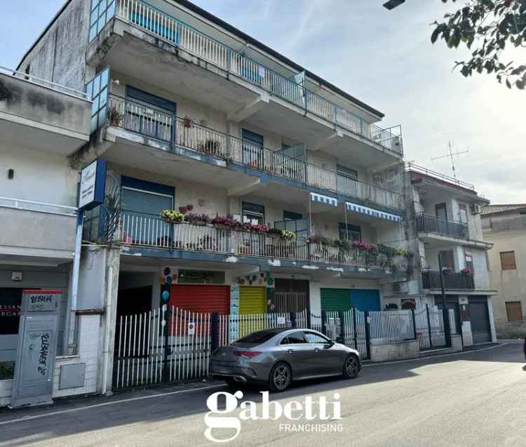 Appartamento in Viale Italia, Vitulazio (CE)