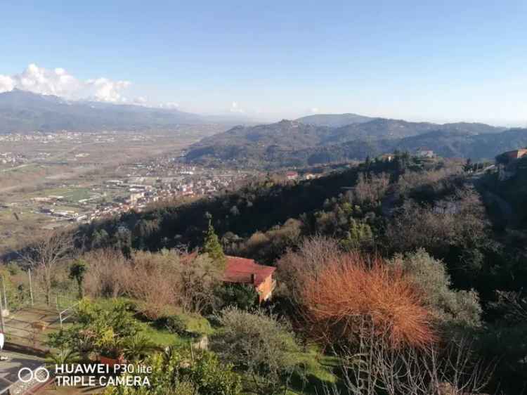 Appartamento via Castello, Follomonte, Follo