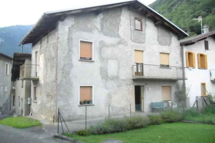 Casa colonica via Maroggia, Monastero, Berbenno di Valtellina